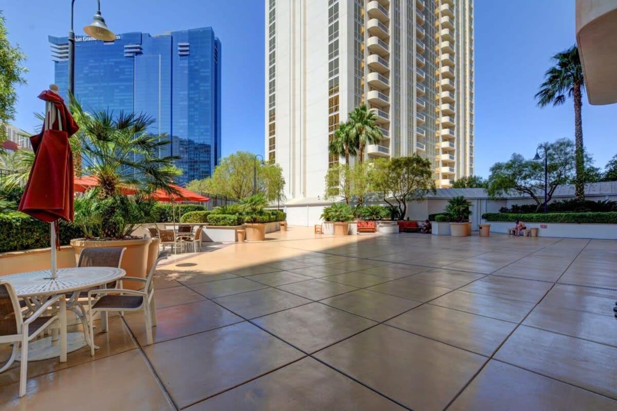 Mgm Signature-15-709 Strip View Jacuzzi Studio Las Vegas Bagian luar foto